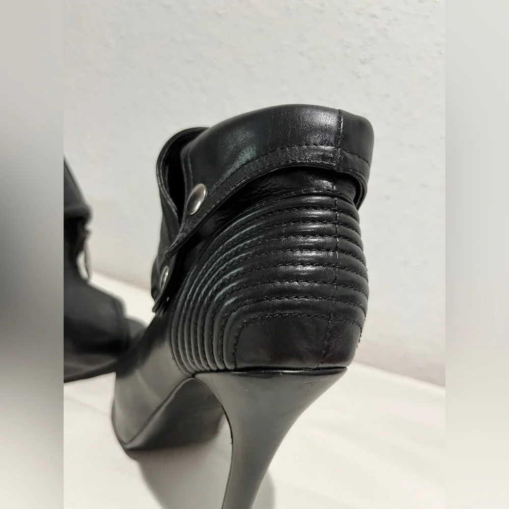 🔥Alexander McQueen 6 Stilettos moto jacket style shoes! Preloved by me🔥 - Picture 12 of 16